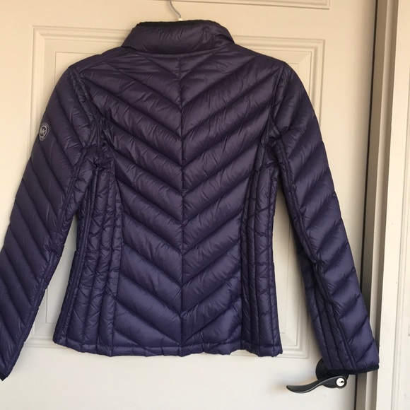 Jacket - Picture 2 of 4